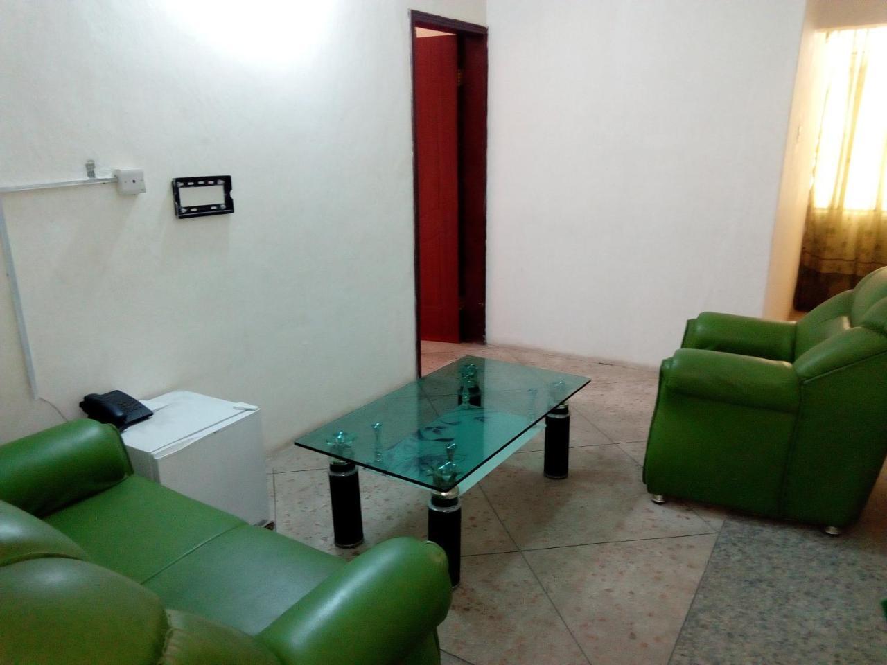 Royal Green Guest House Abeokuta Екстер'єр фото