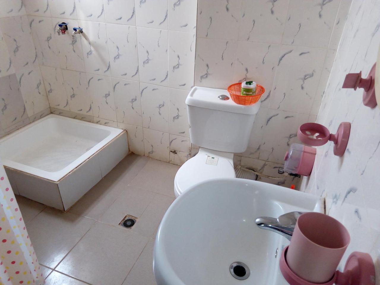 Royal Green Guest House Abeokuta Екстер'єр фото