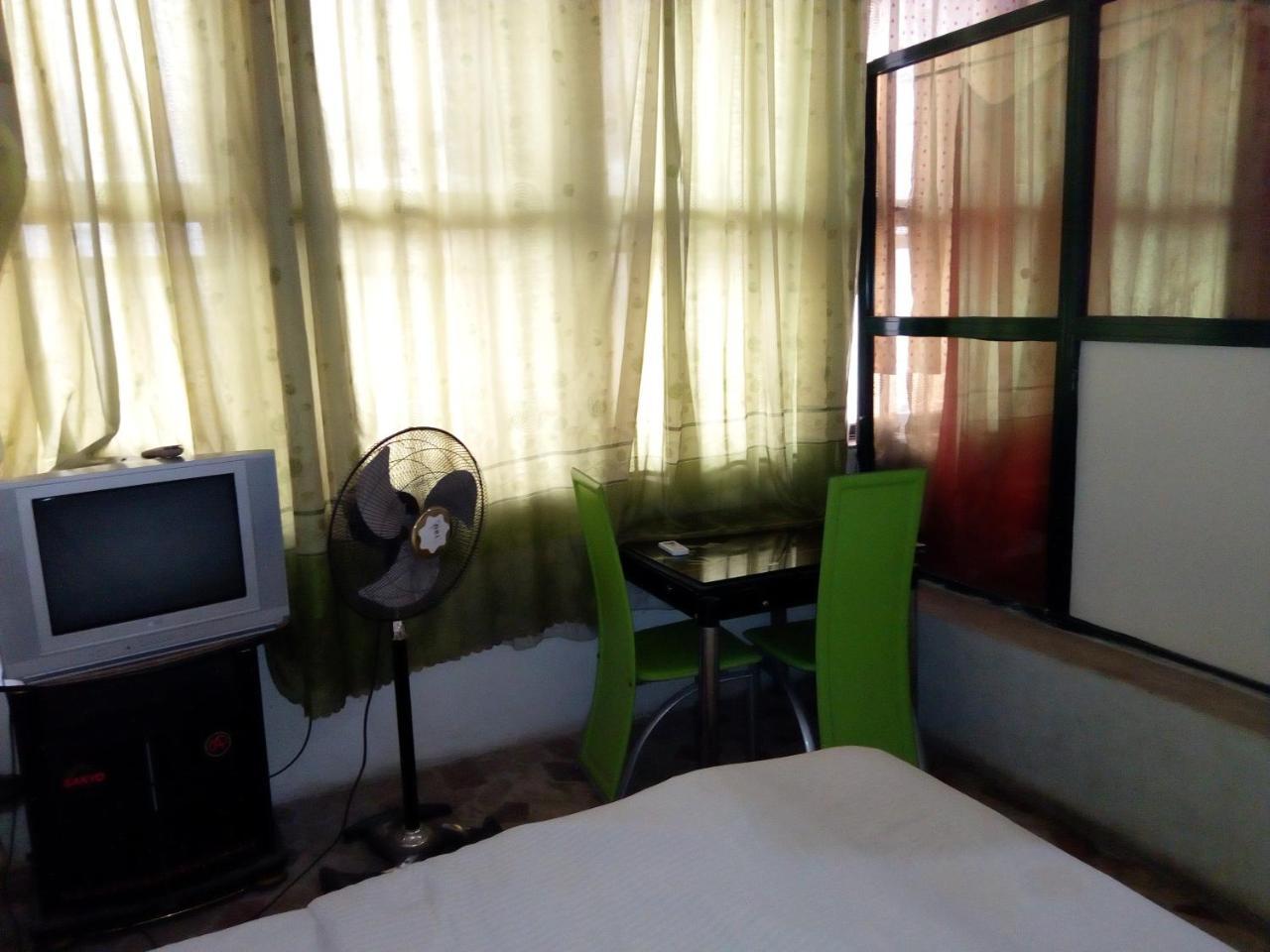Royal Green Guest House Abeokuta Екстер'єр фото