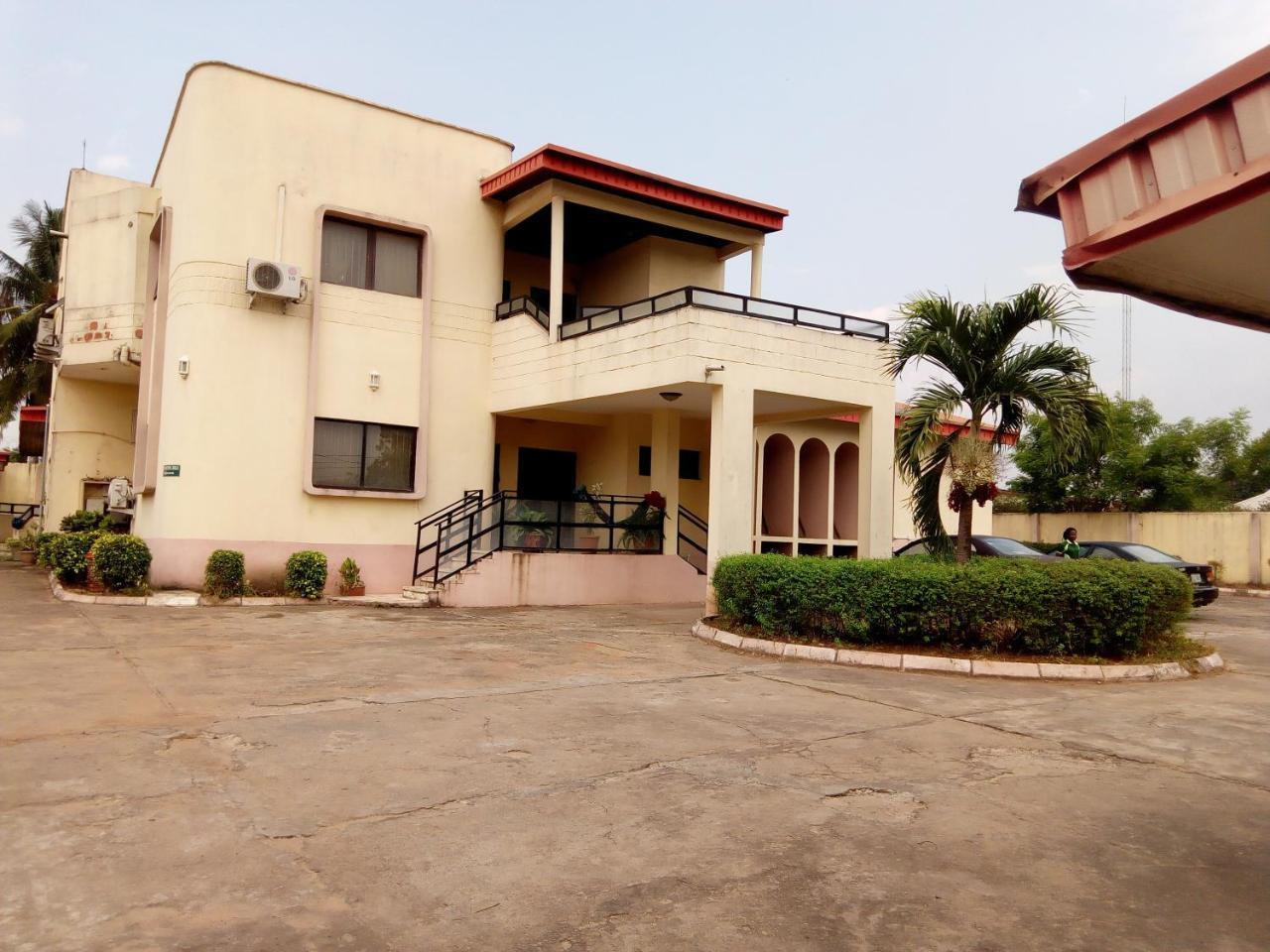 Royal Green Guest House Abeokuta Екстер'єр фото
