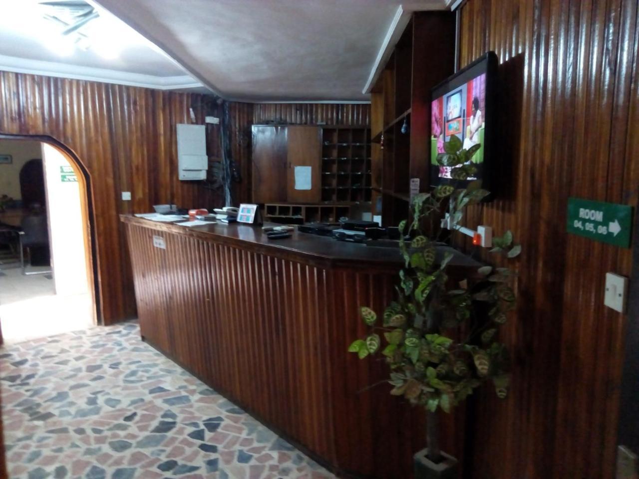 Royal Green Guest House Abeokuta Екстер'єр фото